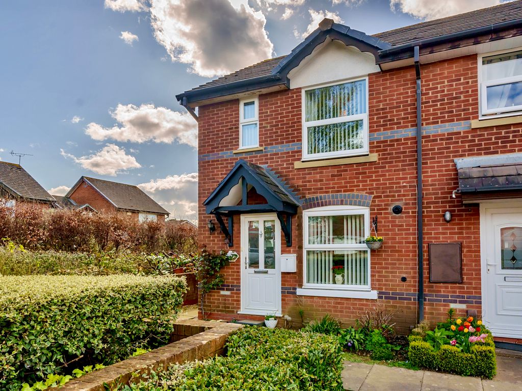 2 bed end terrace house for sale in Whitewell Close, Barnwood