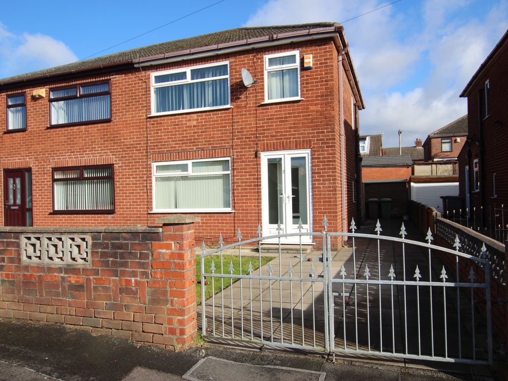 3 bed semidetached house to rent in Burrows Avenue, Haydock WA11, £895