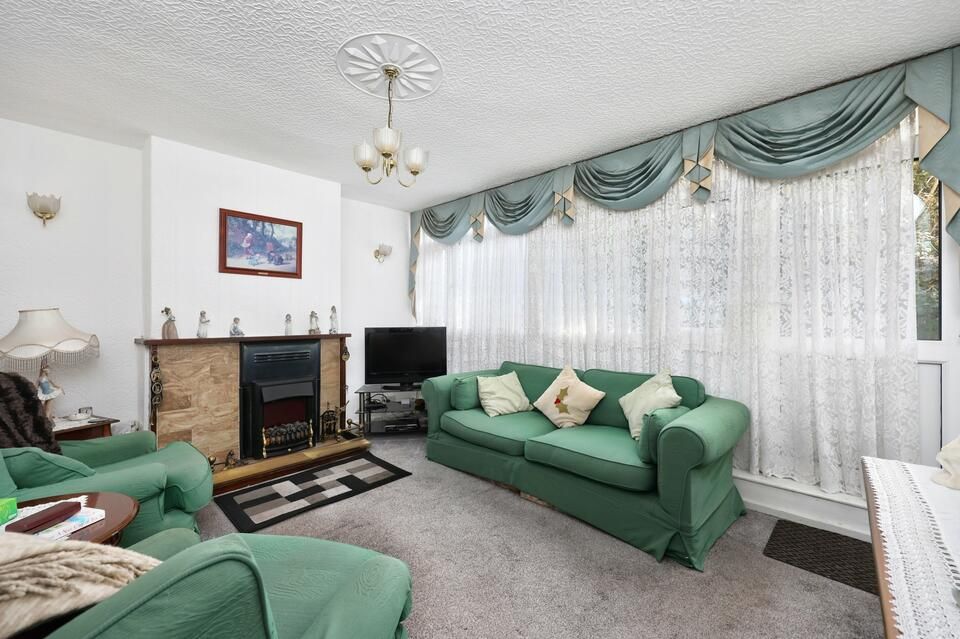 Mile End Road, London E3