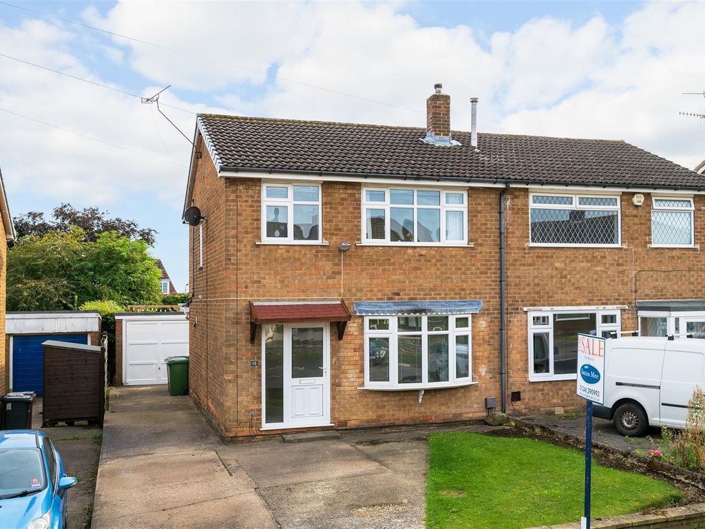 3 bed semidetached house for sale in Longcroft Road, Dronfield