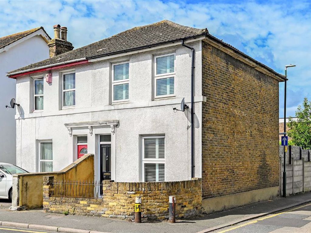 2 bed terraced house for sale in Church Road, Bexleyheath DA7 Zoopla