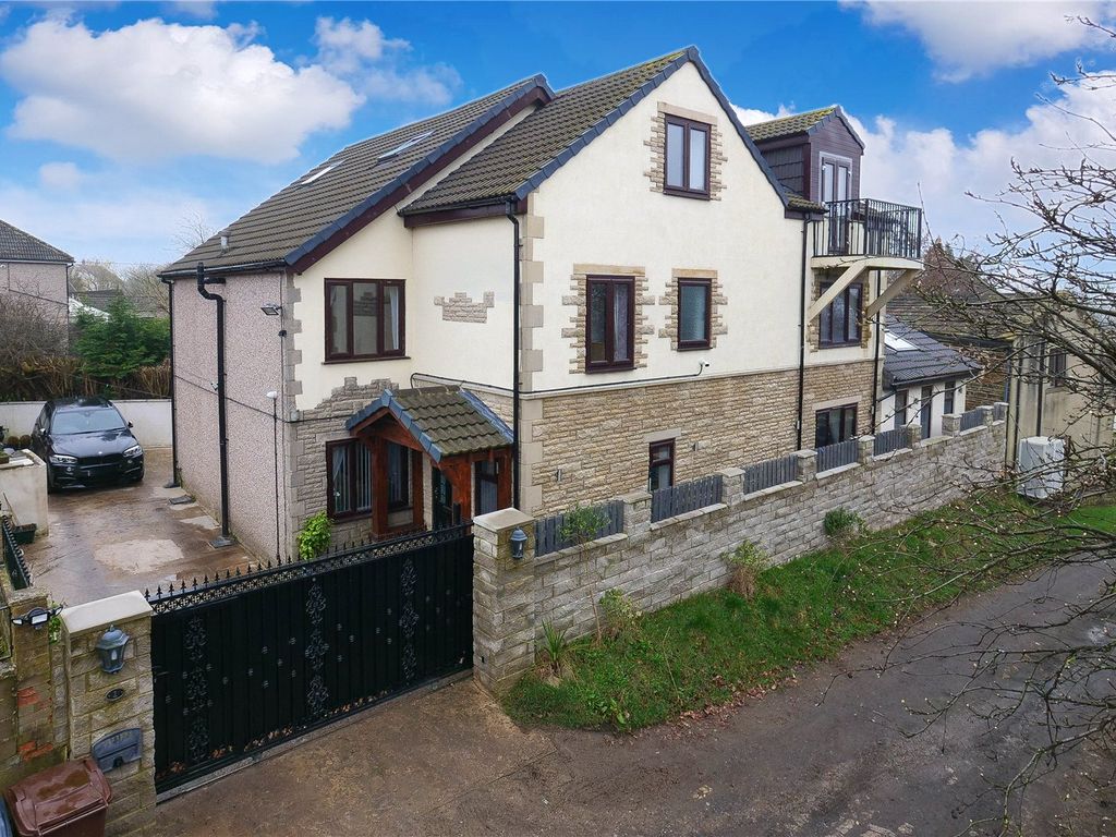 7 bed detached house for sale in Childs Lane, Shipley, West Yorkshire