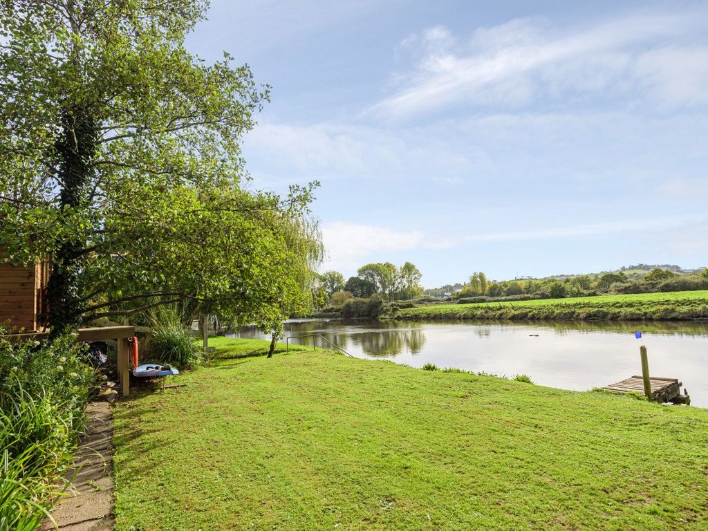 Countess Wear Road, Exeter EX2  