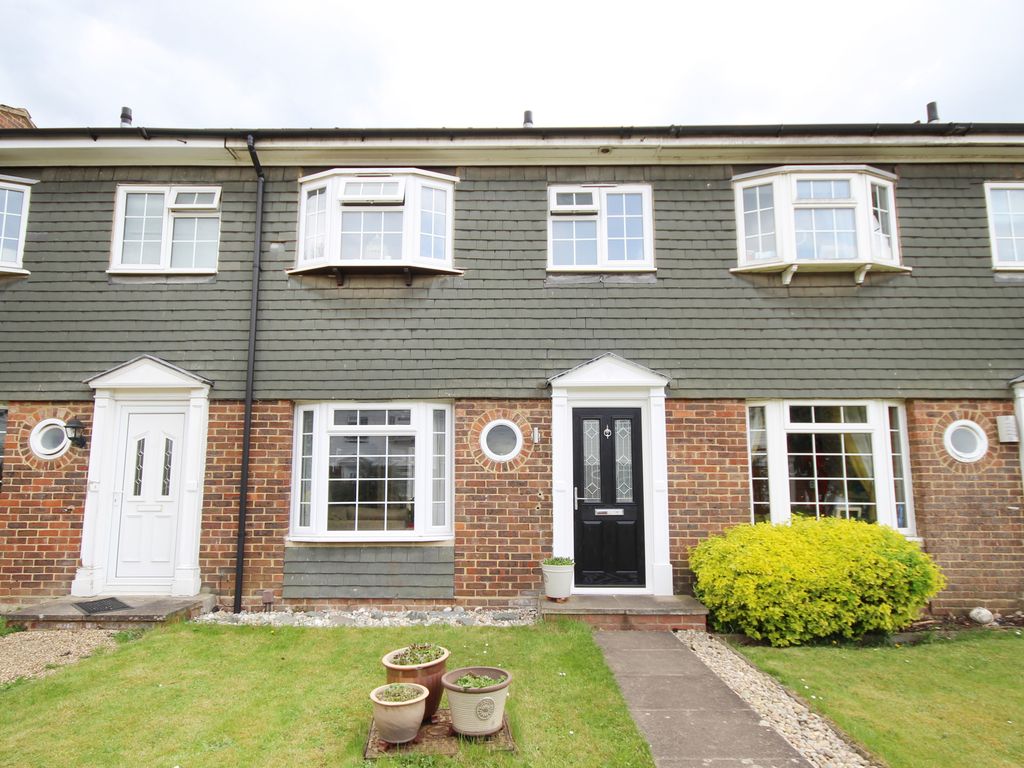 3 bed terraced house for sale in Garrick Close, Staines TW18 Zoopla