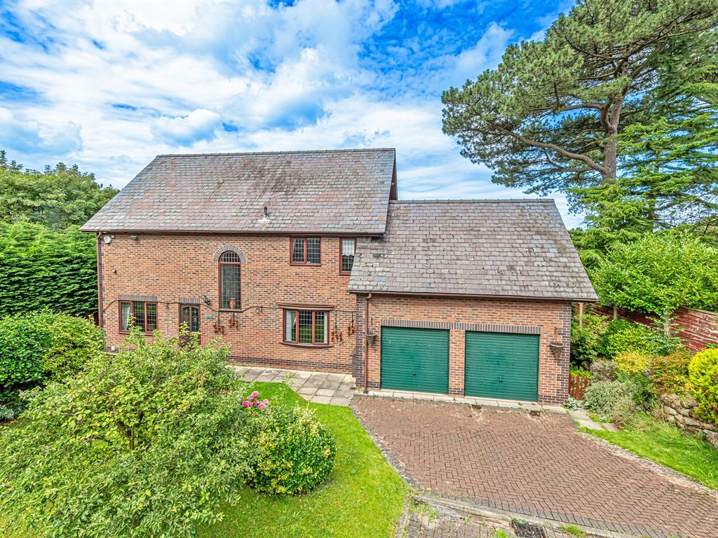 5 bed detached house for sale in Old Chester Road, Helsby, Frodsham WA6