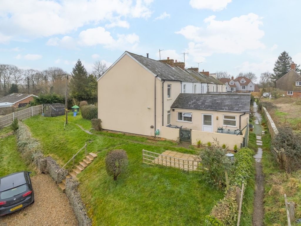 2 bed end terrace house for sale in Viaduct Terrace, Warehorne Road