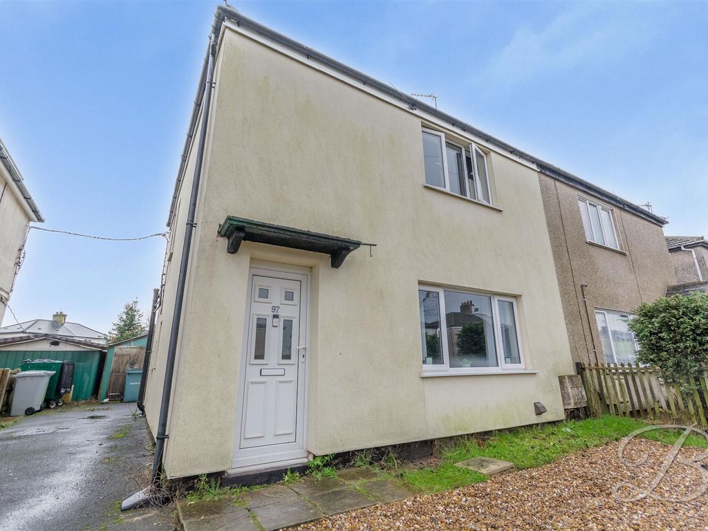 2 bed semidetached house for sale in Crompton Road, Bilsthorpe, Newark