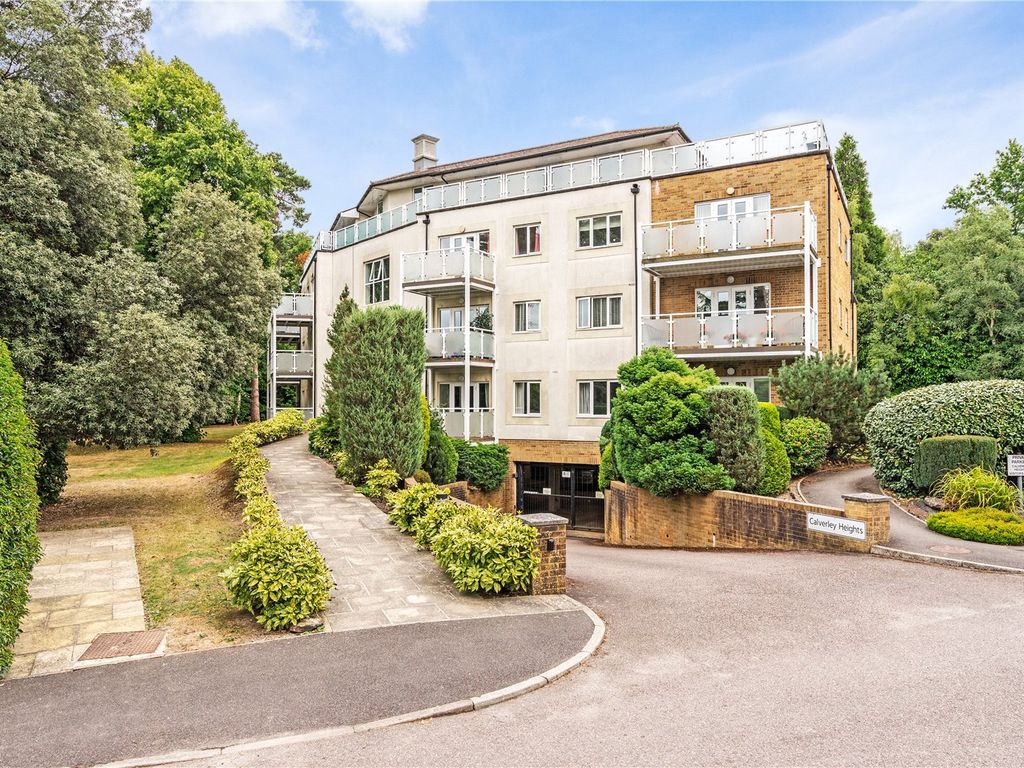 2 bed flat for sale in Calverley Heights, Sandrock Road, Tunbridge