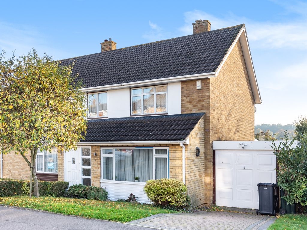 3 bed semidetached house for sale in Northdown Road, Longfield DA3