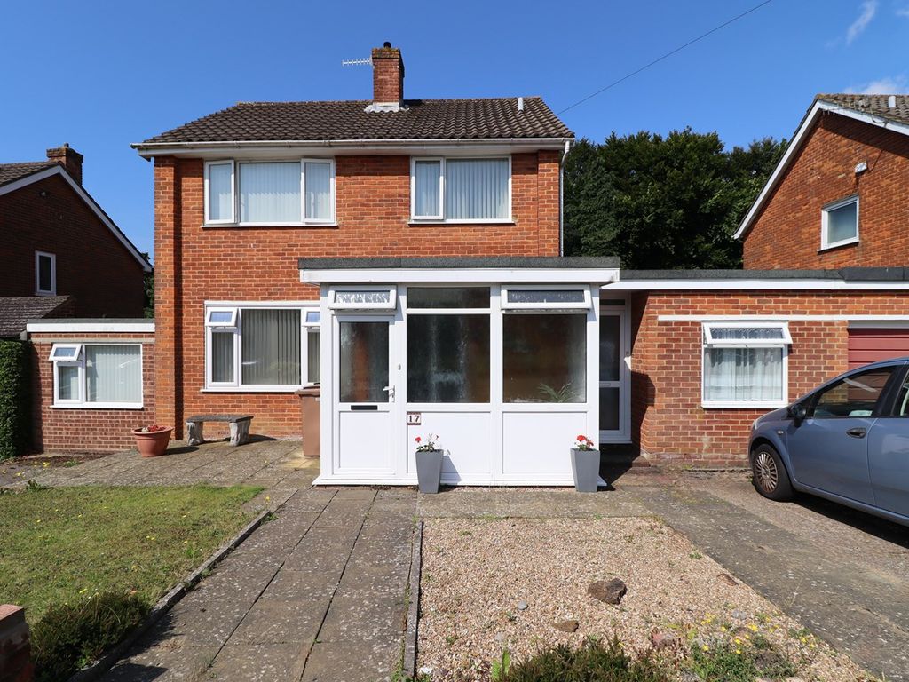 5 bed detached house for sale in Ghyllside Avenue, Hastings TN34, £