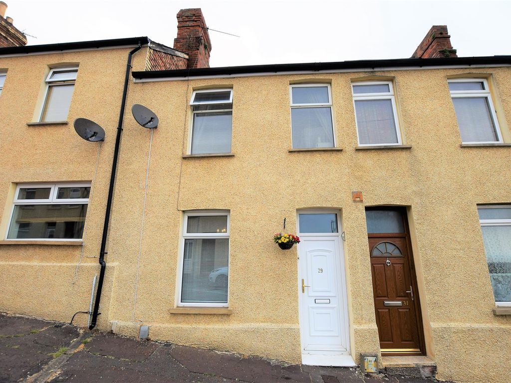 2 bed terraced house to rent in Street, Barry CF63, £825 pcm