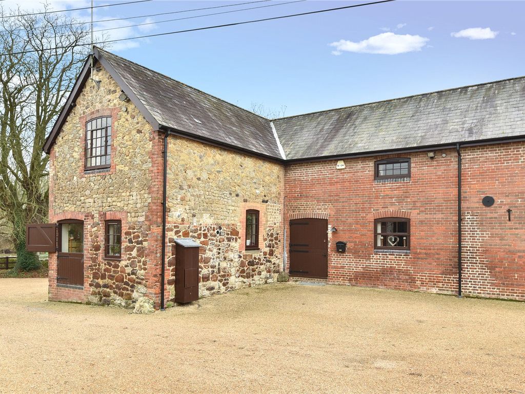 3 bed semidetached house to rent in Church Lane, Trottiscliffe, West
