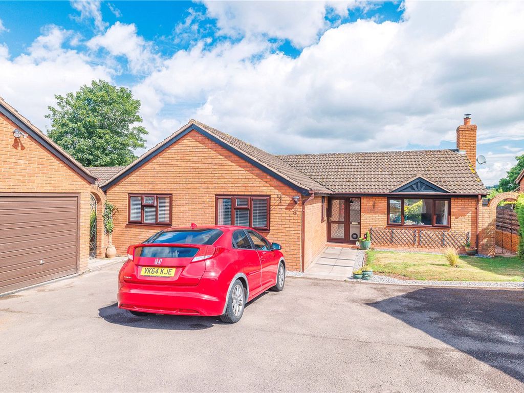 3 bed bungalow for sale in Harefields, Hildersley, RossOnWye