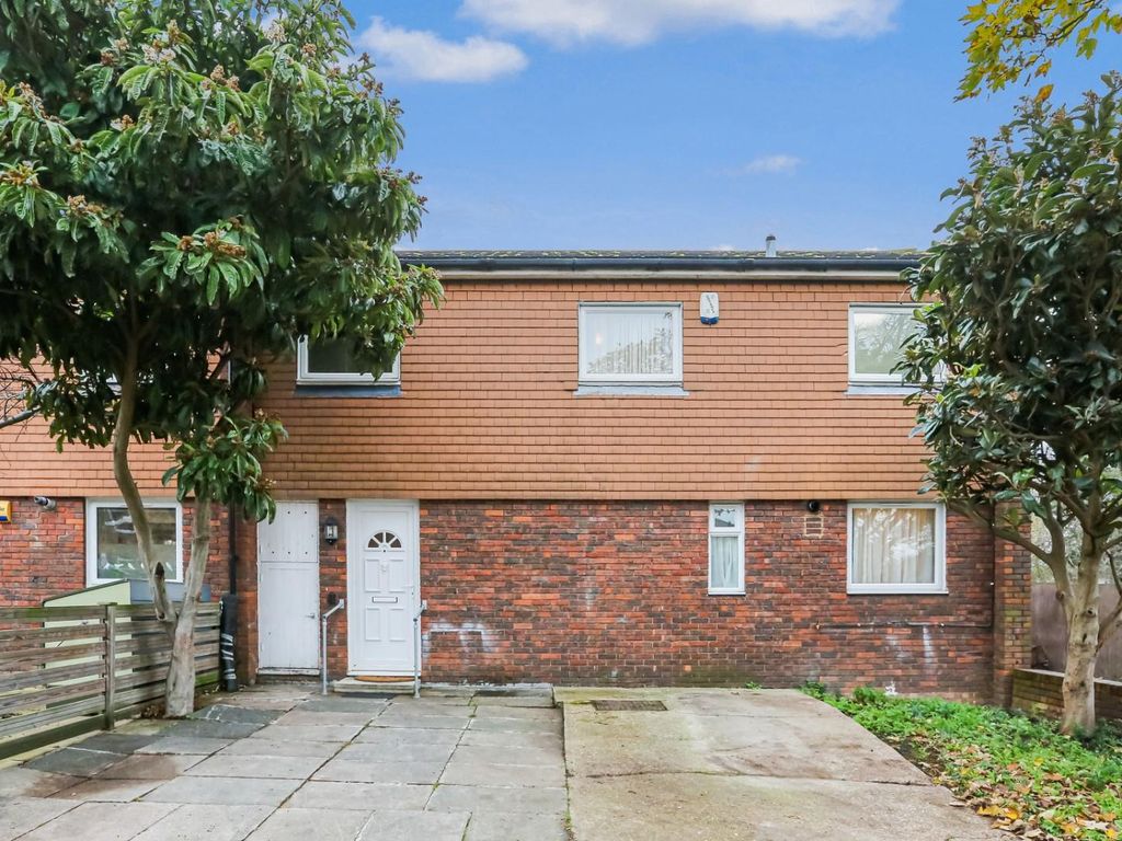 Austin Close, Honor Oak SE23