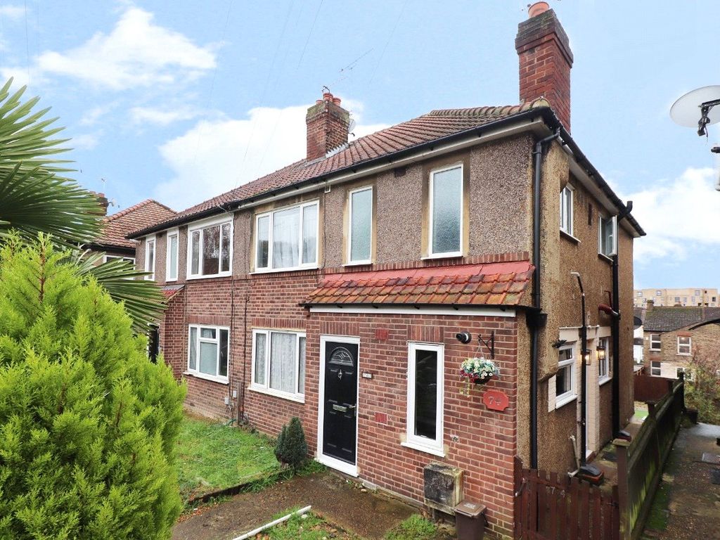 2 bed for sale in Holly Hill Road, Erith, Kent DA8, £265,000