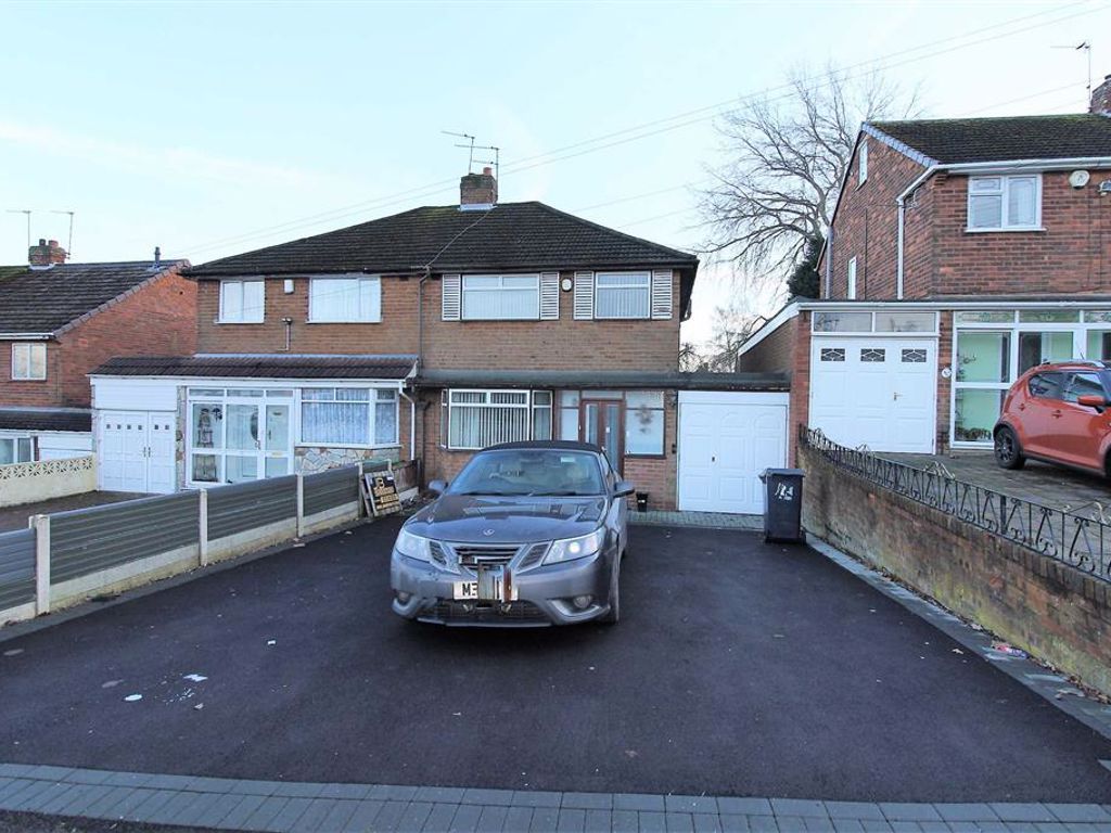3 bed semidetached house for sale in Woodcross Lane, Bilston WV14 Zoopla