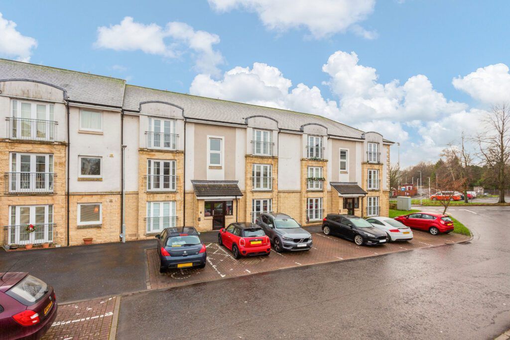 1 bed flat for sale in Prestonfield Gardens, Linlithgow EH49, £125,000
