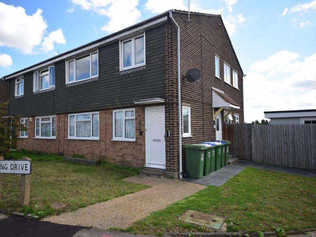 2 bed to rent in Basing Drive, Bexley DA5, £1,700 pcm Zoopla