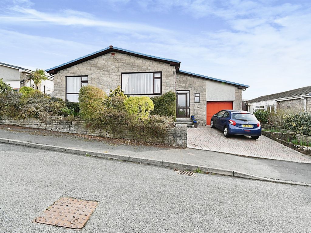 4 bed detached house for sale in Greenmeadow Drive, Penhow, Caldicot