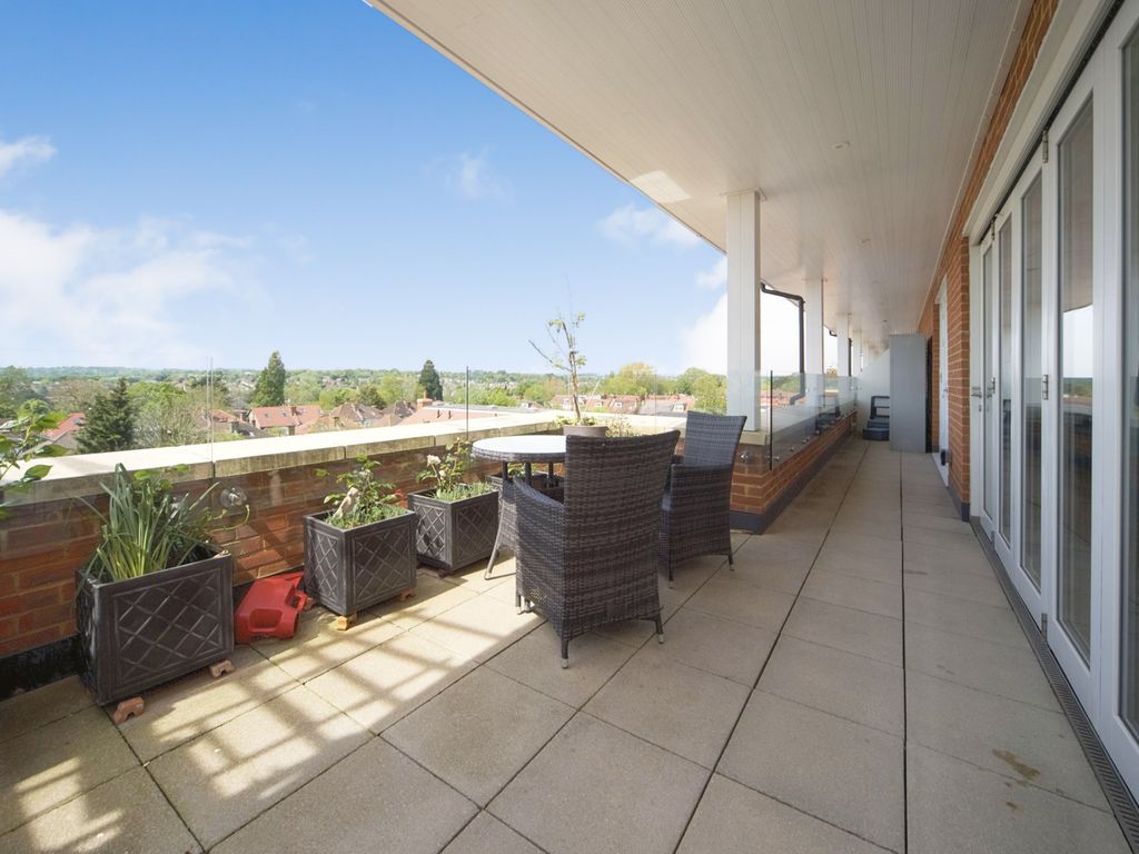 Hurley Court, 953 High Road, London N12  