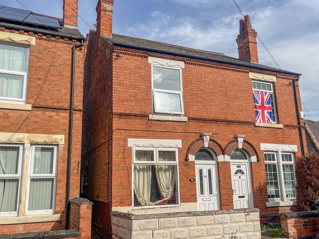 3 bed semidetached house for sale in Hawthorne Avenue, Long Eaton