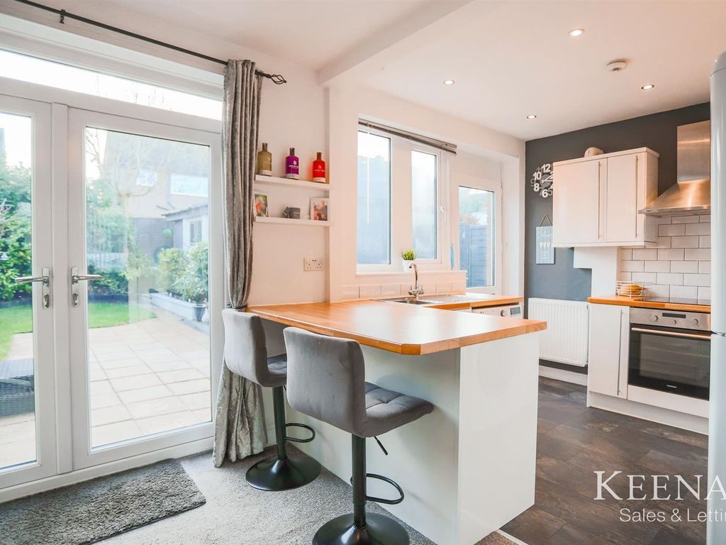 3 bed semidetached house for sale in Banbury Avenue, Oswaldtwistle