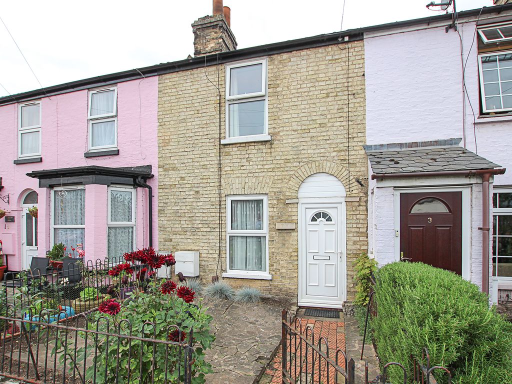 2 bed terraced house to rent in Wellington Street, Newmarket CB8, £
