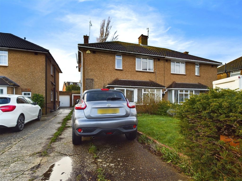 3 bed semidetached house for sale in Nutley Crescent, GoringBySea, Worthing BN12, £495,000