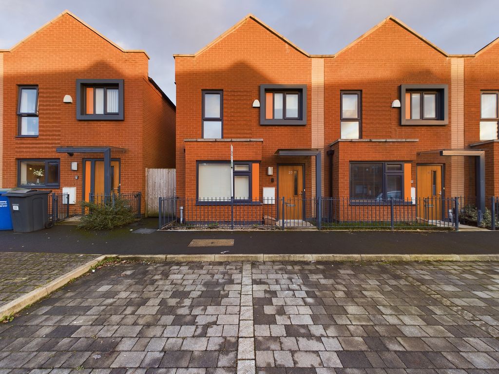3 bed terraced house for sale in Florin Lane, Salford M6 Zoopla