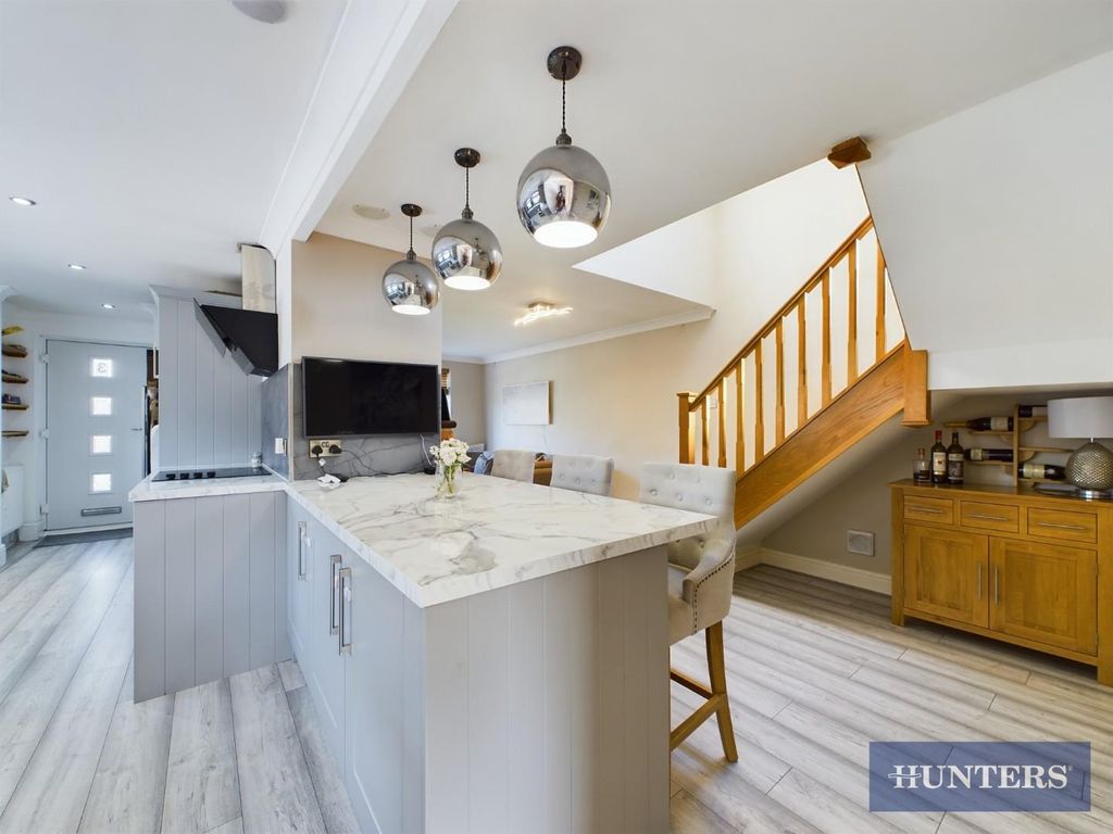 4 bed detached house for sale in Meadow Court, Staxton, Scarborough