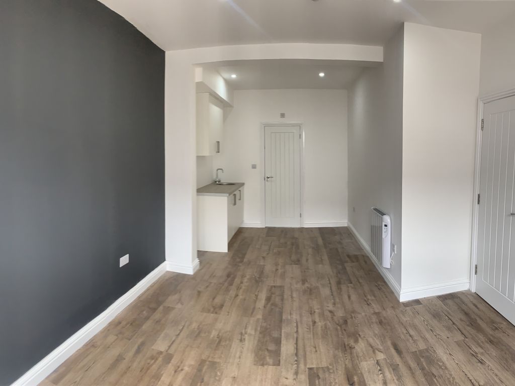 Room to rent in Northcote Avenue, Southall UB1 Zoopla