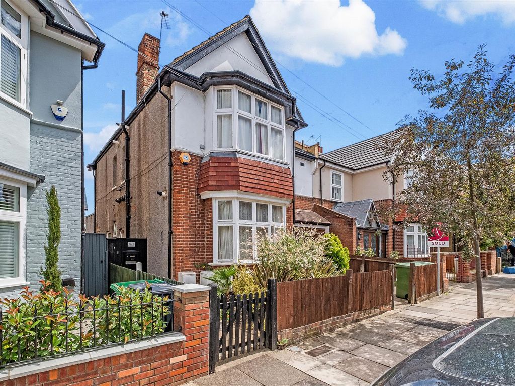 2 bed flat for sale in Leinster Avenue, East Sheen SW14 Zoopla