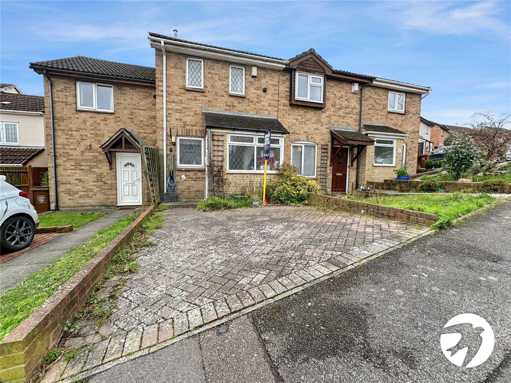 2 bed terraced house for sale in North Bank Close, Strood, Kent ME2, £