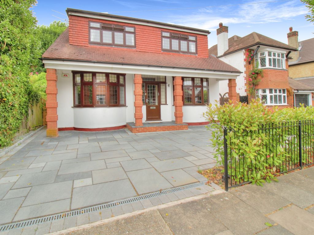 4 bed detached house for sale in Hall Road, Gidea Park, Romford RM2