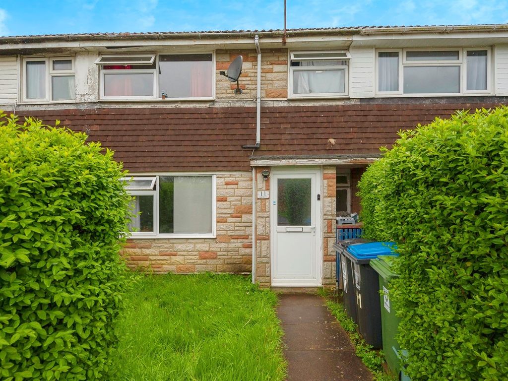 3 bed terraced house for sale in Colne Way, Hemel Hempstead HP2, £
