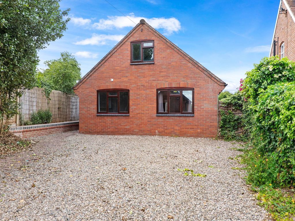 3 bed bungalow for sale in 10A Old Northwick Lane, Northwick, Worcester