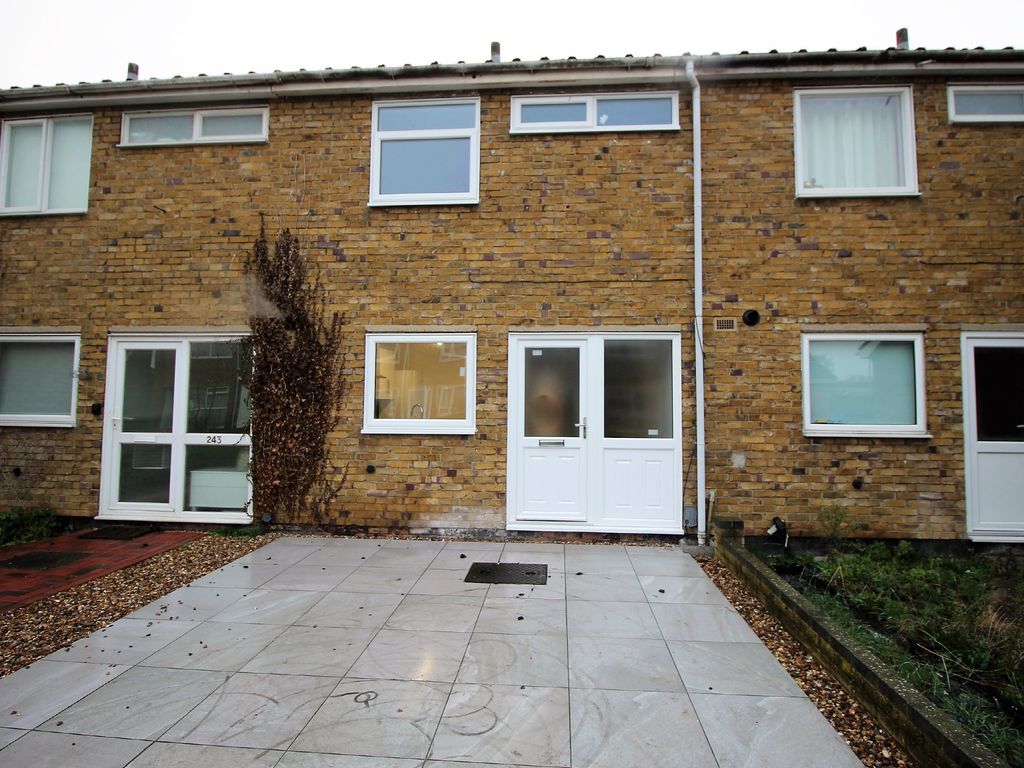 2 bed terraced house to rent in Campkin Road, Cambridge CB4, £1,450 pcm