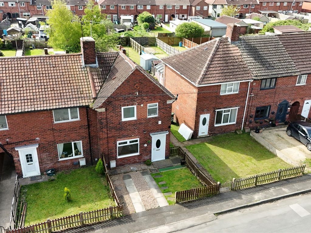 3 bed end terrace house for sale in Clayton Avenue, Upton, Pontefract