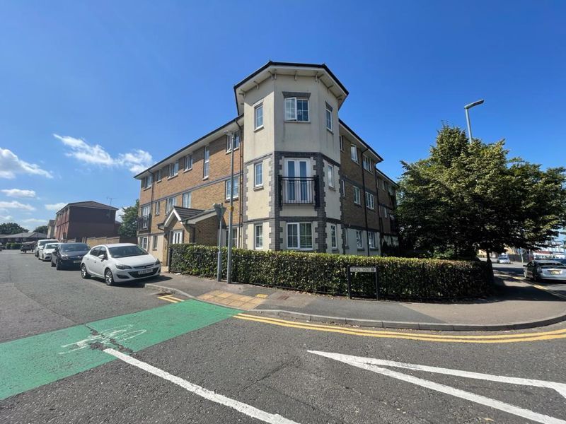 2 bed flat for sale in Kiln Way, Dunstable LU5 Zoopla