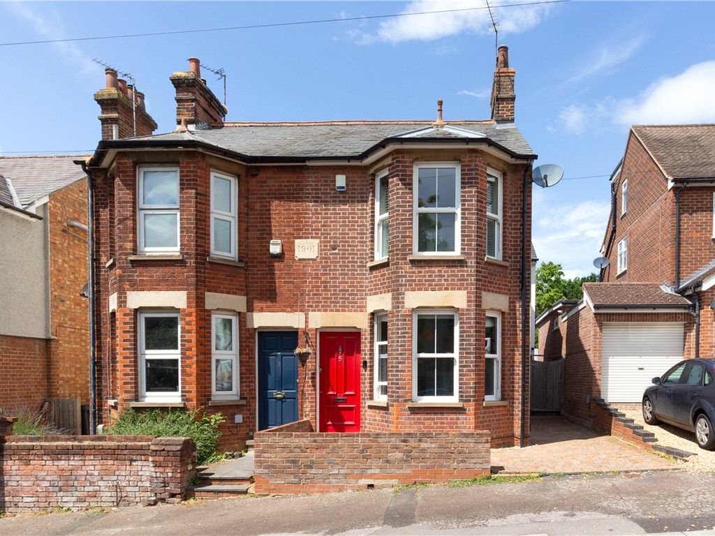 3 bed semidetached house for sale in Southview Road, Harpenden