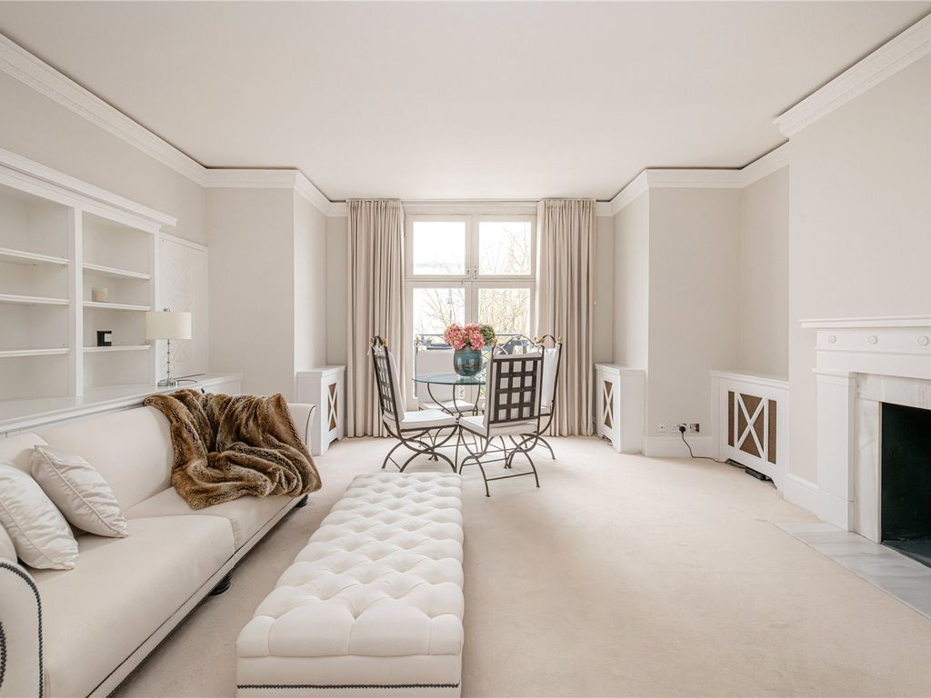 2 bed flat to rent in Chepstow Villas, Notting Hill, London W11, £7,800