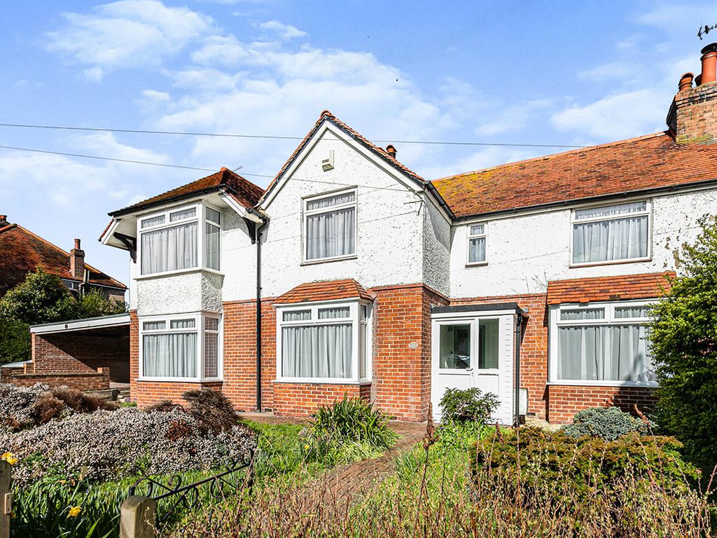 5 bed semidetached house for sale in Udimore Road, Rye, East Sussex