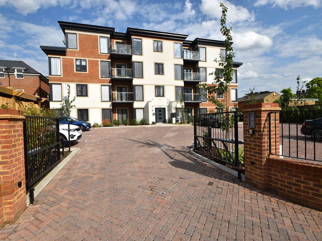 1 bed flat for sale in Springfield Lane, Weybridge KT13 Zoopla