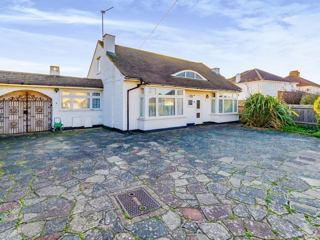 Woodmere Avenue, Shirley, Croydon, Surrey CR0  