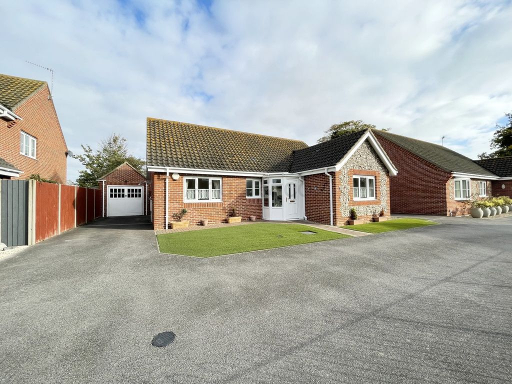 3 bed detached bungalow for sale in Heritage Green, Kessingland