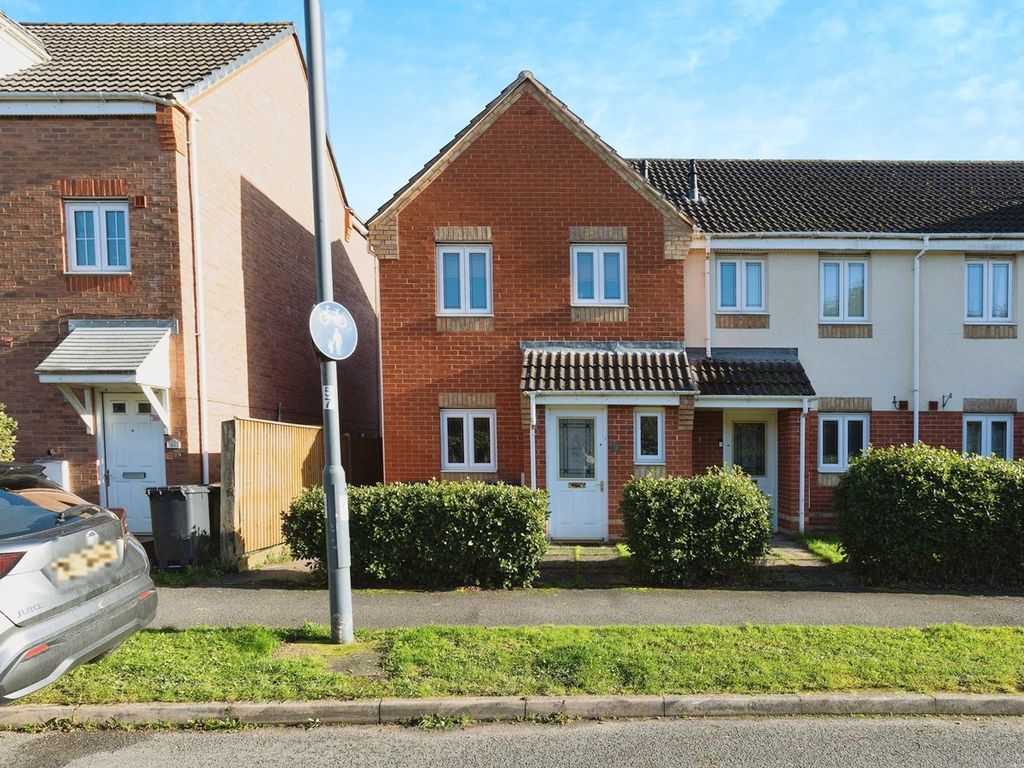 3 bed end terrace house for sale in Walsingham Drive, Nuneaton CV10, £