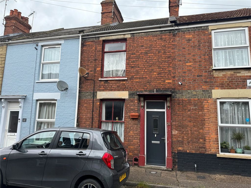3 bed terraced house for sale in Archdale Street, King's Lynn, Norfolk
