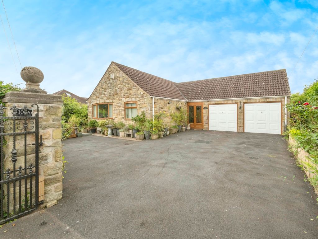 3 bed detached bungalow for sale in Kirton Lane, Doncaster DN8, £