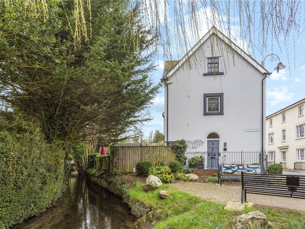 4 bed end terrace house for sale in Avon Place, River Street, Pewsey