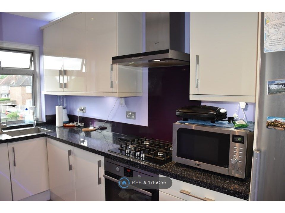 2 bed to rent in Amesbury Road, Feltham TW13 Zoopla